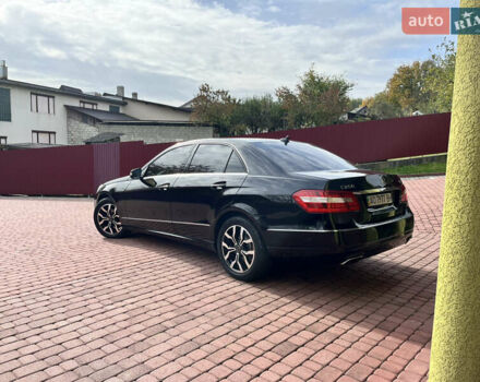 Черный Мерседес Е-Класс, объемом двигателя 2.14 л и пробегом 255 тыс. км за 14500 $, фото 49 на Automoto.ua