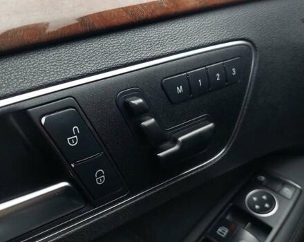 Черный Мерседес Е-Класс, объемом двигателя 3.5 л и пробегом 243 тыс. км за 16000 $, фото 15 на Automoto.ua