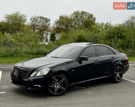 Мерседес Е-Класс 2012 в Умани на Automoto.ua Черный Мерседес Е-Класс, объемом двигателя 2.2 л и пробегом 345 тыс. км за 11451 $, фото 7 на Automoto.ua