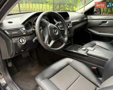Чорний Мерседес Е-Клас, об'ємом двигуна 2.2 л та пробігом 393 тис. км за 14500 $, фото 16 на Automoto.ua