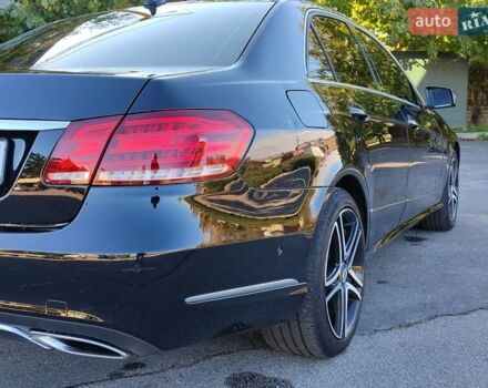 Мерседес Е-Класс 2012 в Умани на Automoto.ua Черный Мерседес Е-Класс, объемом двигателя 2.1 л и пробегом 338 тыс. км за 10999 $, фото 2 на Automoto.ua