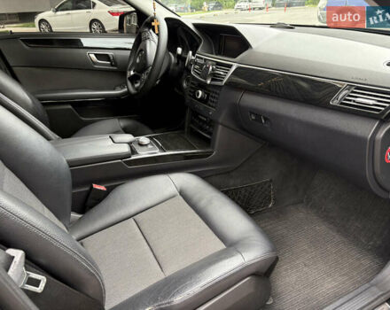 Чорний Мерседес Е-Клас, об'ємом двигуна 2.2 л та пробігом 393 тис. км за 14500 $, фото 13 на Automoto.ua