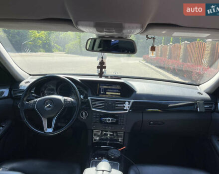 Чорний Мерседес Е-Клас, об'ємом двигуна 2.14 л та пробігом 334 тис. км за 13000 $, фото 8 на Automoto.ua
