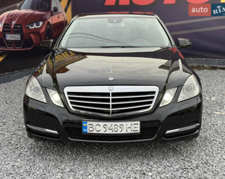 Черный Мерседес Е-Класс, объемом двигателя 2.2 л и пробегом 340 тыс. км за 12500 $, фото 6 на Automoto.ua
