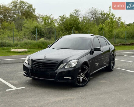 Мерседес Е-Класс 2012 в Умани на Automoto.ua Черный Мерседес Е-Класс, объемом двигателя 2.2 л и пробегом 345 тыс. км за 11451 $, фото 8 на Automoto.ua