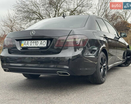Черный Мерседес Е-Класс, объемом двигателя 2.2 л и пробегом 333 тыс. км за 13600 $, фото 8 на Automoto.ua