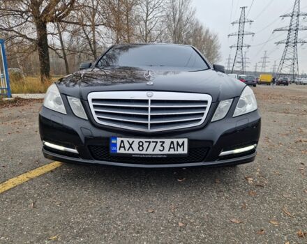 Черный Мерседес Е-Класс, объемом двигателя 1.8 л и пробегом 223 тыс. км за 9800 $, фото 1 на Automoto.ua