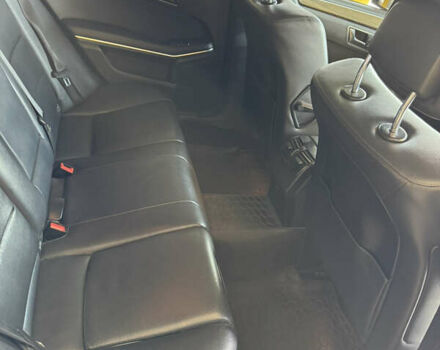 Мерседес Е-Класс 2012 в Киеве на Automoto.ua Черный Мерседес Е-Класс, объемом двигателя 2.2 л и пробегом 289 тыс. км за 12400 $, фото 12 на Automoto.ua