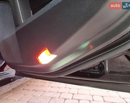 Черный Мерседес Е-Класс, объемом двигателя 2.14 л и пробегом 255 тыс. км за 14500 $, фото 29 на Automoto.ua