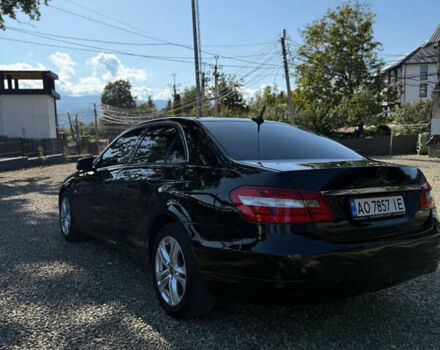 Черный Мерседес Е-Класс, объемом двигателя 2.14 л и пробегом 263 тыс. км за 12300 $, фото 5 на Automoto.ua