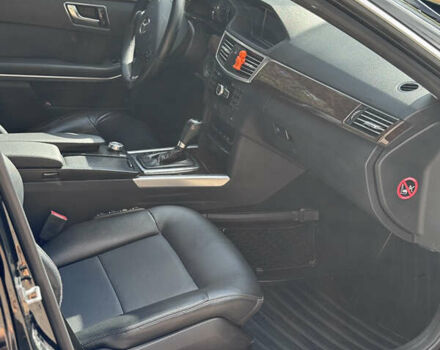 Мерседес Е-Клас 2012 у Вінниці на Automoto.ua Чорний Мерседес Е-Клас, об'ємом двигуна 1.8 л та пробігом 342 тис. км за 9600 $, фото 23 на Automoto.ua