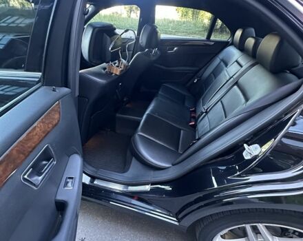 Чорний Мерседес Е-Клас, об'ємом двигуна 1.8 л та пробігом 258 тис. км за 12200 $, фото 6 на Automoto.ua