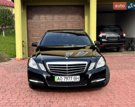 Черный Мерседес Е-Класс, объемом двигателя 2.14 л и пробегом 255 тыс. км за 14500 $, фото 54 на Automoto.ua