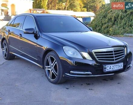 Мерседес Е-Класс 2012 в Умани на Automoto.ua Черный Мерседес Е-Класс, объемом двигателя 2.1 л и пробегом 338 тыс. км за 10999 $, фото 4 на Automoto.ua