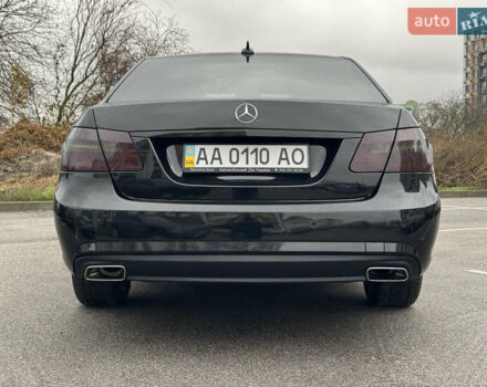 Черный Мерседес Е-Класс, объемом двигателя 2.2 л и пробегом 333 тыс. км за 13600 $, фото 10 на Automoto.ua