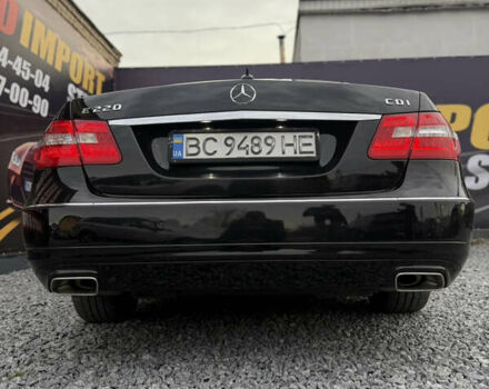 Черный Мерседес Е-Класс, объемом двигателя 2.2 л и пробегом 340 тыс. км за 12500 $, фото 20 на Automoto.ua