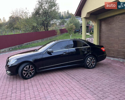 Черный Мерседес Е-Класс, объемом двигателя 2.14 л и пробегом 255 тыс. км за 14500 $, фото 23 на Automoto.ua