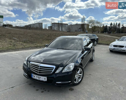 Чорний Мерседес Е-Клас, об'ємом двигуна 2.14 л та пробігом 310 тис. км за 15500 $, фото 2 на Automoto.ua