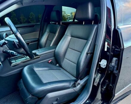 Черный Мерседес Е-Класс, объемом двигателя 1.8 л и пробегом 117 тыс. км за 13500 $, фото 10 на Automoto.ua