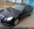 Черный Мерседес Е-Класс, объемом двигателя 22 л и пробегом 320 тыс. км за 10700 $, фото 1 на Automoto.ua