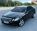 Черный Мерседес Е-Класс, объемом двигателя 2.2 л и пробегом 350 тыс. км за 9500 $, фото 1 на Automoto.ua