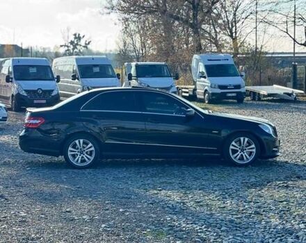 Чорний Мерседес Е-Клас, об'ємом двигуна 2.14 л та пробігом 283 тис. км за 14950 $, фото 5 на Automoto.ua