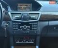 Черный Мерседес Е-Класс, объемом двигателя 2.1 л и пробегом 250 тыс. км за 12000 $, фото 12 на Automoto.ua