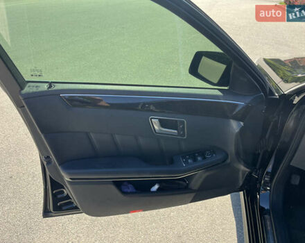 Чорний Мерседес Е-Клас, об'ємом двигуна 2.14 л та пробігом 334 тис. км за 13000 $, фото 14 на Automoto.ua