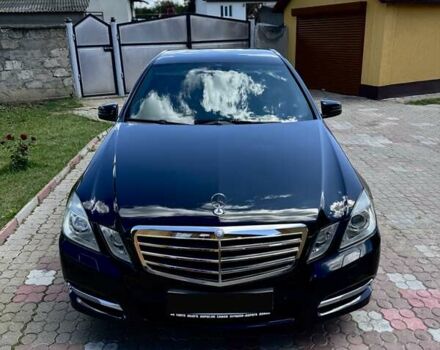 Чорний Мерседес Е-Клас, об'ємом двигуна 2.2 л та пробігом 420 тис. км за 11800 $, фото 3 на Automoto.ua