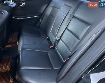 Черный Мерседес Е-Класс, объемом двигателя 2.14 л и пробегом 283 тыс. км за 12850 $, фото 17 на Automoto.ua