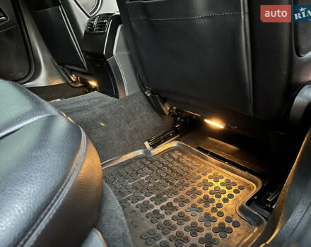 Черный Мерседес Е-Класс, объемом двигателя 2.14 л и пробегом 255 тыс. км за 14500 $, фото 27 на Automoto.ua