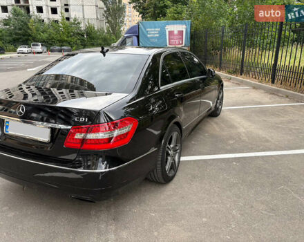 Чорний Мерседес Е-Клас, об'ємом двигуна 2.2 л та пробігом 393 тис. км за 14500 $, фото 5 на Automoto.ua