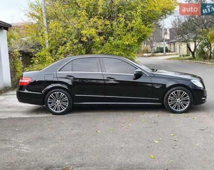 Черный Мерседес Е-Класс, объемом двигателя 2.99 л и пробегом 293 тыс. км за 13500 $, фото 20 на Automoto.ua