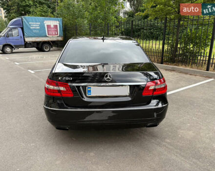 Чорний Мерседес Е-Клас, об'ємом двигуна 2.2 л та пробігом 393 тис. км за 14500 $, фото 4 на Automoto.ua