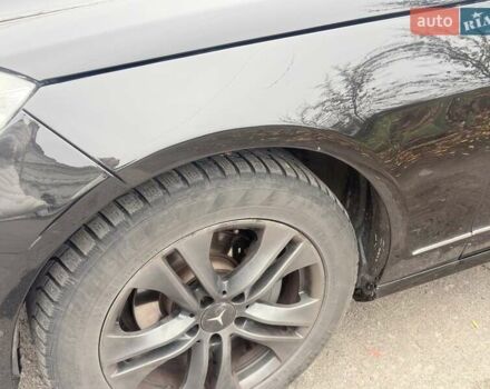 Черный Мерседес Е-Класс, объемом двигателя 2.14 л и пробегом 309 тыс. км за 15000 $, фото 14 на Automoto.ua