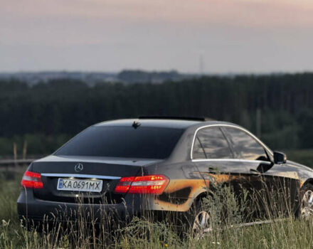 Мерседес Е-Класс 2012 в Киеве на Automoto.ua Черный Мерседес Е-Класс, объемом двигателя 2.2 л и пробегом 289 тыс. км за 12400 $, фото 4 на Automoto.ua