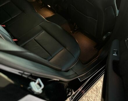 Черный Мерседес Е-Класс, объемом двигателя 2.1 л и пробегом 400 тыс. км за 301 $, фото 6 на Automoto.ua