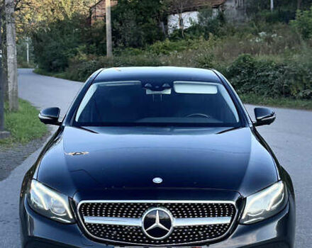 Чорний Мерседес Е-Клас, об'ємом двигуна 2.2 л та пробігом 249 тис. км за 19499 $, фото 19 на Automoto.ua