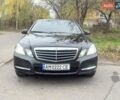 Черный Мерседес Е-Класс, объемом двигателя 2.14 л и пробегом 309 тыс. км за 15000 $, фото 1 на Automoto.ua