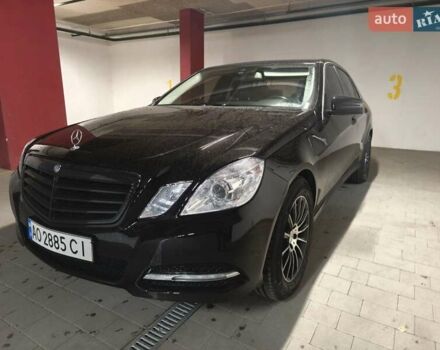 Чорний Мерседес Е-Клас, об'ємом двигуна 2.2 л та пробігом 377 тис. км за 11500 $, фото 4 на Automoto.ua
