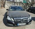 Черный Мерседес Е-Класс, объемом двигателя 2.1 л и пробегом 396 тыс. км за 8000 $, фото 1 на Automoto.ua