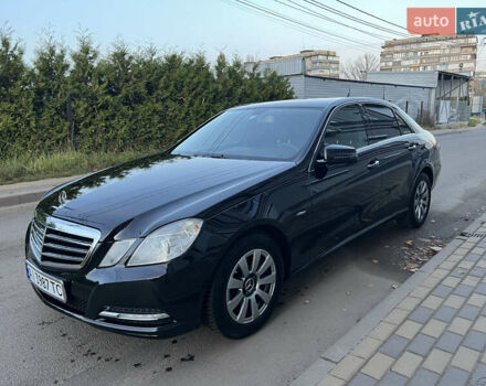 Черный Мерседес Е-Класс, объемом двигателя 2.14 л и пробегом 283 тыс. км за 12850 $, фото 8 на Automoto.ua