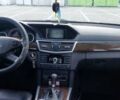 Черный Мерседес Е-Класс, объемом двигателя 1.8 л и пробегом 344 тыс. км за 8800 $, фото 4 на Automoto.ua