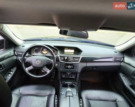Черный Мерседес Е-Класс, объемом двигателя 2.99 л и пробегом 293 тыс. км за 13500 $, фото 37 на Automoto.ua