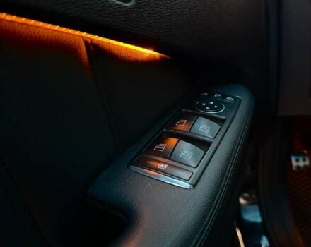 Чорний Мерседес Е-Клас, об'ємом двигуна 2.2 л та пробігом 420 тис. км за 11800 $, фото 15 на Automoto.ua