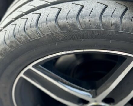 Черный Мерседес Е-Класс, объемом двигателя 2.2 л и пробегом 210 тыс. км за 15000 $, фото 12 на Automoto.ua