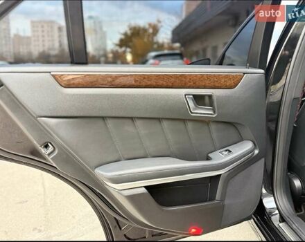 Мерседес Е-Класс 2012 в Харькове на Automoto.ua Черный Мерседес Е-Класс, объемом двигателя 2.14 л и пробегом 216 тыс. км за 14200 $, фото 13 на Automoto.ua