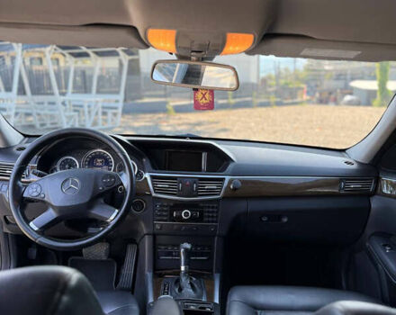 Черный Мерседес Е-Класс, объемом двигателя 2.14 л и пробегом 263 тыс. км за 12300 $, фото 7 на Automoto.ua