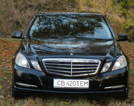 Черный Мерседес Е-Класс, объемом двигателя 2.1 л и пробегом 223 тыс. км за 14600 $, фото 4 на Automoto.ua
