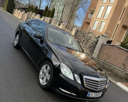 Черный Мерседес Е-Класс, объемом двигателя 2.1 л и пробегом 399 тыс. км за 8999 $, фото 5 на Automoto.ua